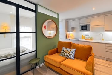 1 bed studio, Verney Street, St Sidwells, Exeter, EX12FP - Image 1