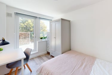 4 bed flat, New Street, City Centre, Falmouth, TR113LQ - Image 10