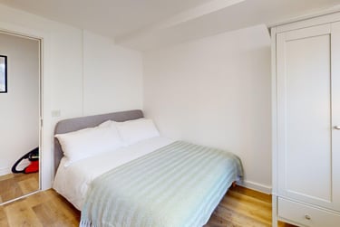 4 bed flat, New Street, City Centre, Falmouth, TR113LQ - Image 11