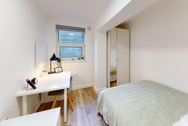 4 bed flat, New Street, City Centre, Falmouth, TR113LQ - Image 7