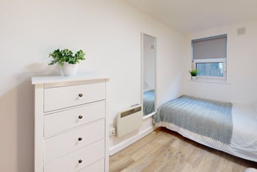 4 bed flat, New Street, City Centre, Falmouth, TR113LQ - Image 8