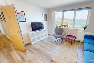 4 bed flat, New Street, City Centre, Falmouth, TR113LQ - Image 1