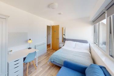 4 bed flat, New Street, City Centre, Falmouth, TR113LQ - Image 8