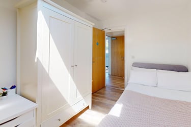 4 bed flat, New Street, City Centre, Falmouth, TR113LQ - Image 9