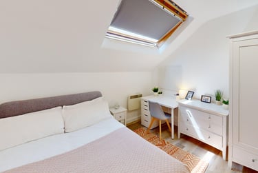 4 bed flat, New Street, City Centre, Falmouth, TR113LQ - Image 11