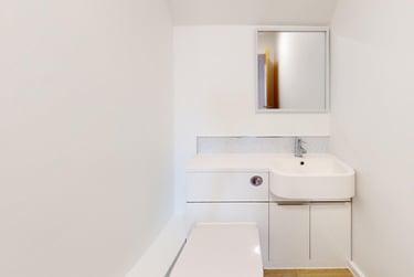 4 bed flat, New Street, City Centre, Falmouth, TR113LQ - Image 14