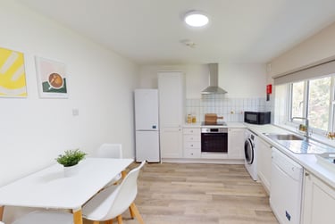 3 bed flat, Elm House, Cranmer Street, Arboretum, Nottingham, NG34HG - Image 2