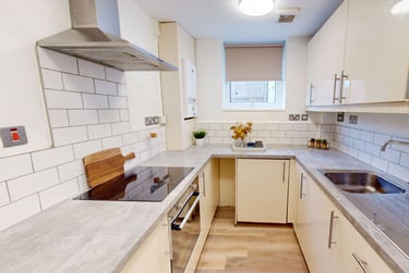 5 bed flat, Osborne Road, Jesmond, Newcastle, NE22AH - Image 2