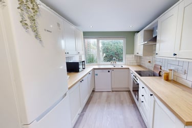 5 bed house, Lebanon Close, Mount Pleasant, Exeter, EX45EW - Image 1