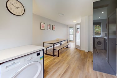 6 bed house, Monterey Gardens, Mount Pleasant, Exeter, EX45EN - Image 3