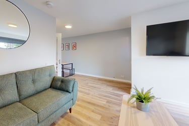 6 bed house, Monterey Gardens, Mount Pleasant, Exeter, EX45EN - Image 4