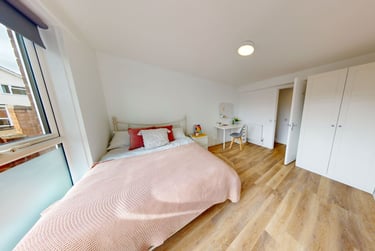6 bed house, Monterey Gardens, Mount Pleasant, Exeter, EX45EN - Image 12