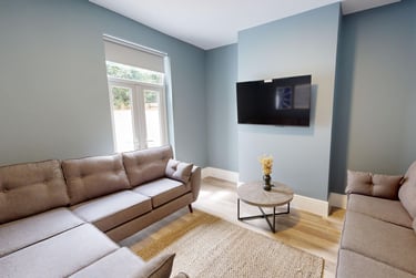 7 bed house, St James Road, St James, Exeter, EX46PU - Image 2