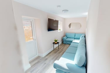 5 bed house, Warton Terrace, Heaton, Newcastle, NE65LR - Image 2