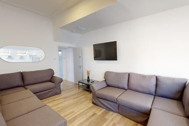 9 bed house, Heaton Hall Road, Heaton, Newcastle, NE65AB - Image 4