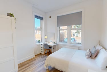 9 bed house, Heaton Hall Road, Heaton, Newcastle, NE65AB - Image 2