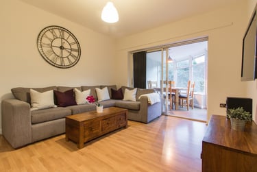 6 bed house, Frederick Street, City Centre, Loughborough, LE113BJ - Image 1