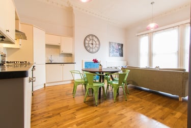 6 bed house, Waverley Street, Arboretum, Nottingham, NG74HF - Image 1