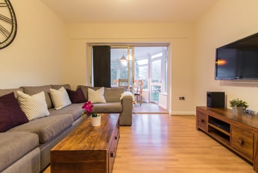 6 bed house, Frederick Street, City Centre, Loughborough, LE113BJ - Image 2