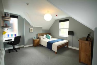 8 bed house, Lenton Boulevard, Lenton, Nottingham, NG72FQ - Image 2