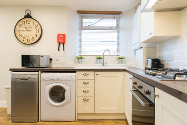 3 bed house, Camden Street, City Centre, Plymouth, PL48NW - Image 11