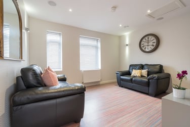 4 bed house, Queen Anne Street, Shelton, Stoke, ST42EQ - Image 1