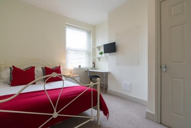 7 bed house, Mackintosh Place, Cathays, Cardiff, CF244RL - Image 2