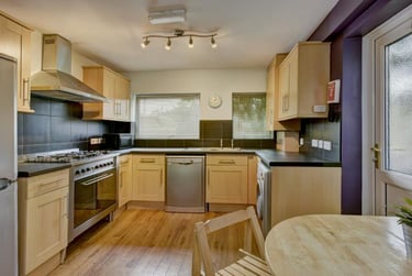 5 bed house, King Edward Street, Exwick, Exeter, EX44NY - Image 3