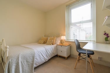 7 bed house, Glenroy Street, Plasnewydd, Cardiff, CF243JX - Image 2