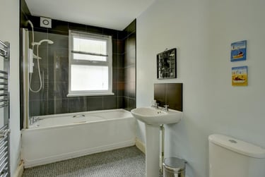 5 bed house, King Edward Street, Exwick, Exeter, EX44NY - Image 5