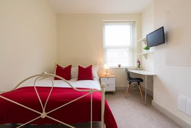 7 bed house, Mackintosh Place, Cathays, Cardiff, CF244RL - Image 3