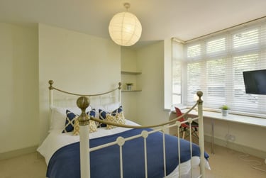 6 bed house, Edgerton Park Road, St James, Exeter, EX46DD - Image 3