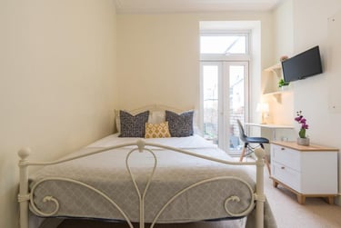 7 bed house, Mackintosh Place, Cathays, Cardiff, CF244RL - Image 8