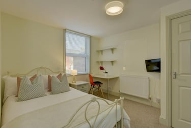 6 bed house, Jubilee Road, Mount Pleasant, Exeter, EX12HU - Image 4