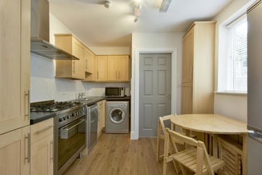5 bed house, Monks Road, Mount Pleasant, Exeter, EX47BL - Image 4