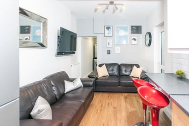 6 bed house, Inverness Place, Cathays, Cardiff, CF244SA - Image 1