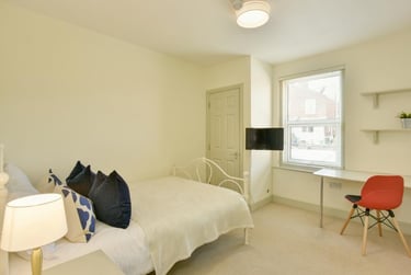 8 bed house, Clinton Avenue, Mount Pleasant, Exeter, EX47BA - Image 6