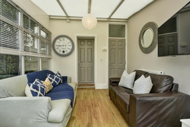 6 bed house, Park Road, Mount Pleasant, Exeter, EX12HT - Image 1