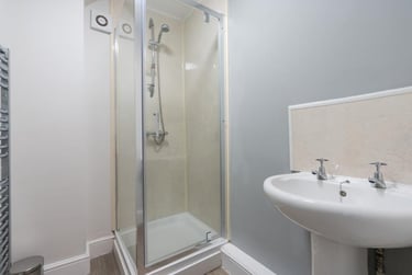 7 bed house, Richard Street, Cathays, Cardiff, CF244DB - Image 9