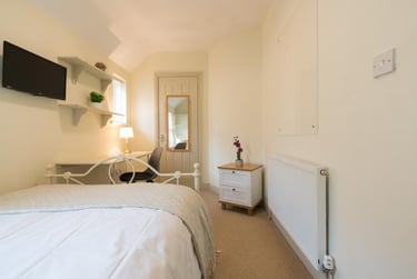 7 bed house, Mackintosh Place, Cathays, Cardiff, CF244RL - Image 5