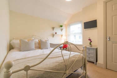 7 bed house, Glenroy Street, Plasnewydd, Cardiff, CF243JX - Image 13