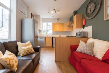 5 bed house, Angus Street, Plasnewydd, Cardiff, CF243LW - Image 1