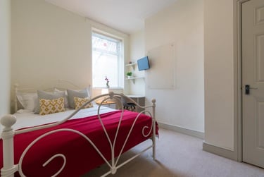 7 bed house, Mackintosh Place, Cathays, Cardiff, CF244RS - Image 11