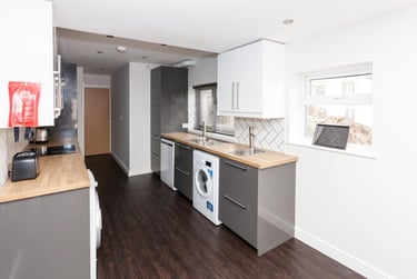 7 bed house, Richard Street, Cathays, Cardiff, CF244DB - Image 2