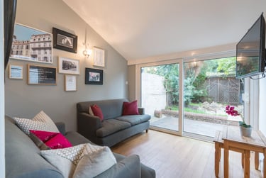 5 bed house, Fawcett Road, Southsea, Portsmouth, PO40DP - Image 1