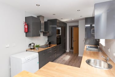 7 bed house, Minny Street, Cathays, Cardiff, CF244ET - Image 4