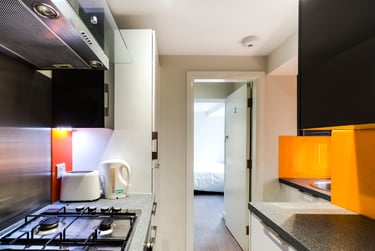 2 bed house, Stubbs Gate, Basford, Newcastle under Lyme, ST51LU - Image 2