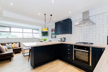 3 bed flat, Bankfield Road, Springwood, Huddersfield, HD13HR - Image 1