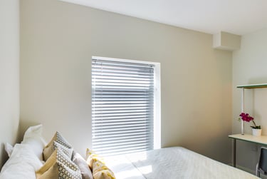 5 bed house, Queen Anne Street, Shelton, Stoke, ST42EQ - Image 3