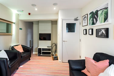 5 bed house, Victoria Street, Basford, Newcastle under Lyme, ST51NU - Image 1